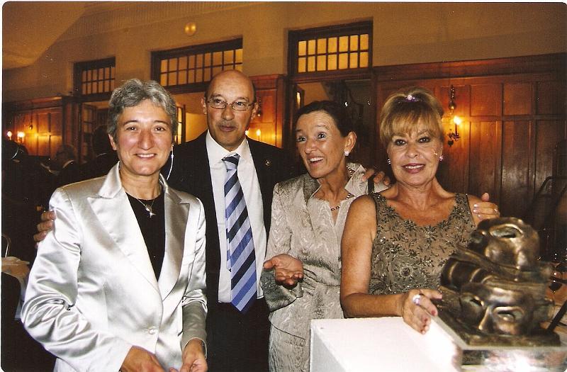 AMPARO, FEDERICO GUTIERREZ SOLANA, IRENE, GEMMA CUERVO.jpg